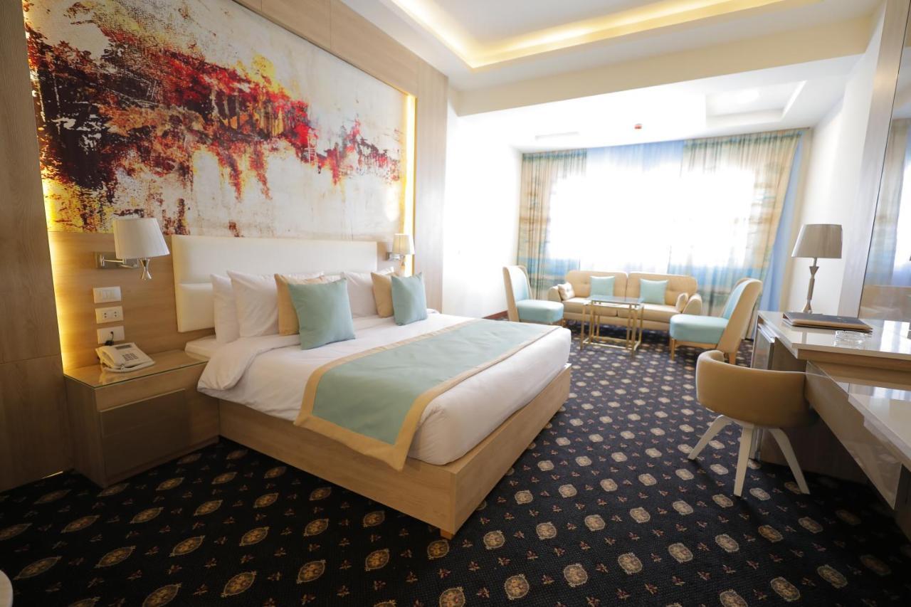 Tolip Gardens Hotel Le Caire Extérieur photo Deluxe Room